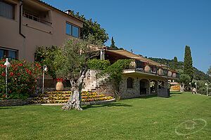 Espectacular finca situada en la ladera de Aiguablava (Begur), con todas las estancias orientadas al sur, y con impresionantes vistas al mar y a la ba