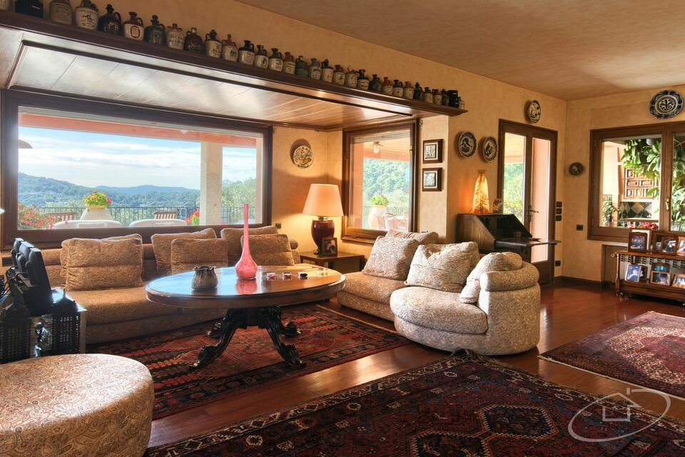 Espectacular finca situada en la ladera de Aiguablava (Begur), con todas las estancias orientadas al sur, y con impresionantes vistas al mar y a la ba