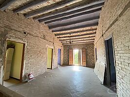 CASA AL BAIX EMPORDÀ PER A REHABILITAR A TOR