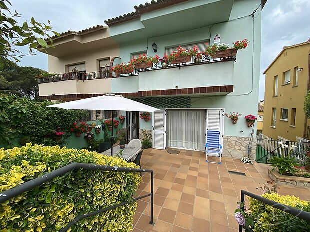 SEMI-DETACHED HOUSE IN A QUIET AND WELL-CONNECTED AREA OF PALAFRUGELL