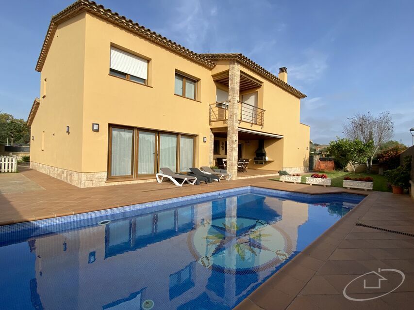 Magnifique maison à Palafrugell avec terrain et piscine