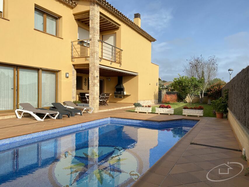 Magnifique maison à Palafrugell avec terrain et piscine