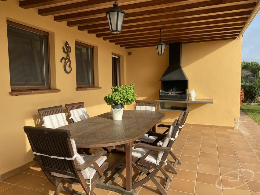 Fantastic 350m² house built on a 595m² plot in Palafrugell