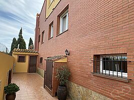 Detached house with patio and swimming pool in Palafrugell