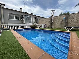 HOUSE IN PALAFRUGELL WITH PATIO AND SWIMMINGPOOL