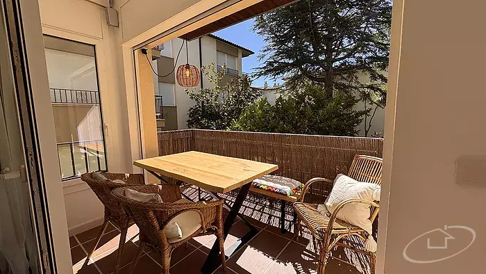 Pis planta baixa totalment reformat situat a la comunitat del Margell, Calella de Palafrugell